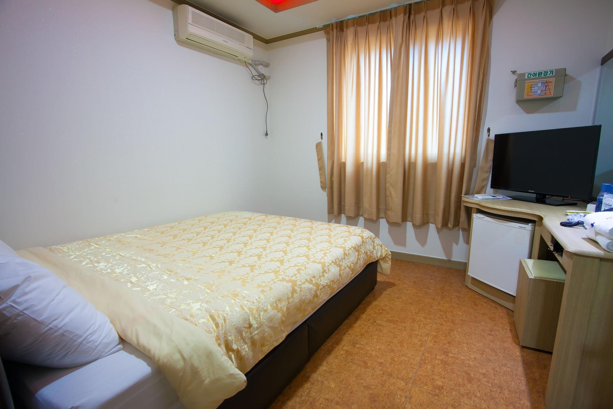 Suanbo Saipan Hot Spring Hotel Chungju Exterior photo