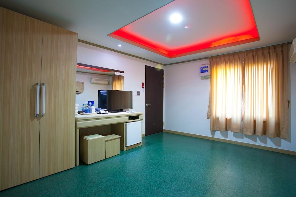 Suanbo Saipan Hot Spring Hotel Chungju Exterior photo