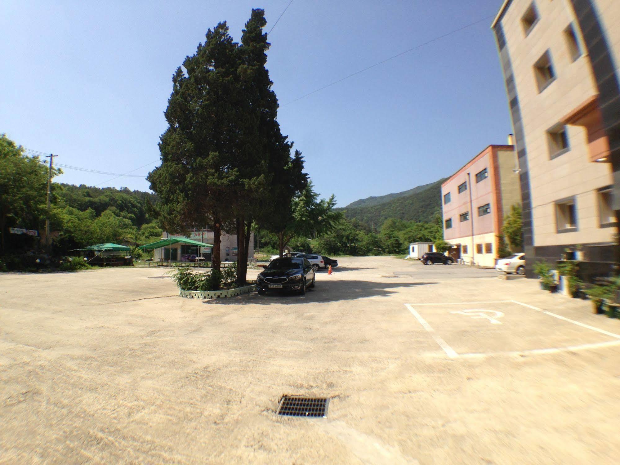 Suanbo Saipan Hot Spring Hotel Chungju Exterior photo